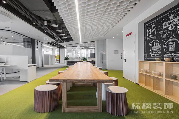 寫字樓辦公室裝修什么風(fēng)格好？